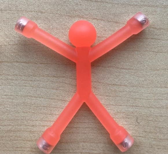 Each stick figure in the recalled Vndueey toy set has four small magnets, one in each hand and foot